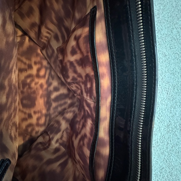 Stuart Weitzman Black Snakeskin Tote Bag - Picture 8 of 11